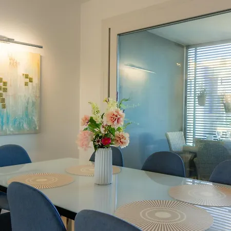 Premium Con Jacuzzi Y Vistas Al Mar En Punta Prima, By Rentalole