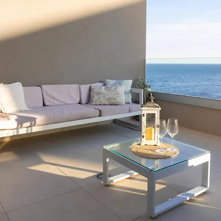 Premium Con Jacuzzi Y Vistas Al Mar En Punta Prima, By Rentalole アパート